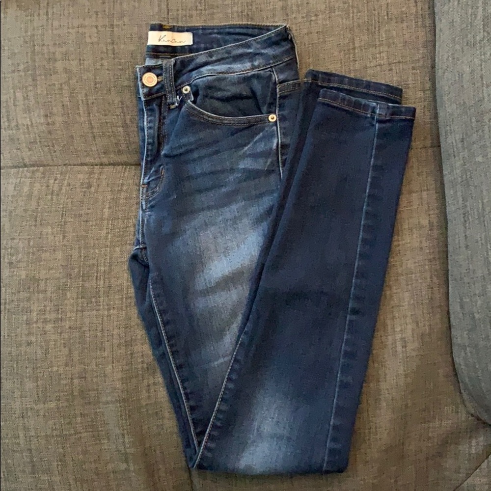 KanCan dark wash skinny jeans